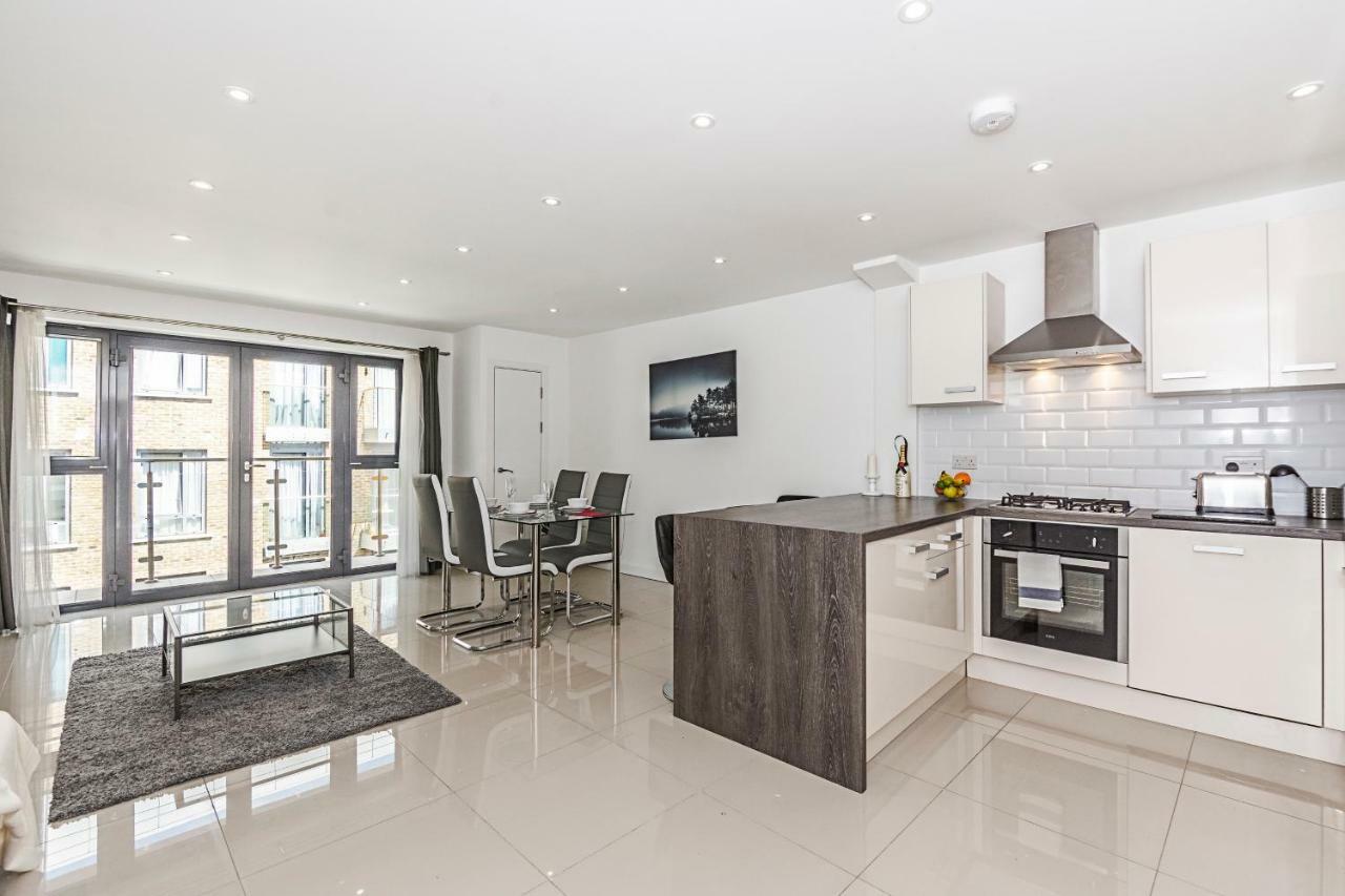 Modern Apartment Canary Wharf London Exteriör bild